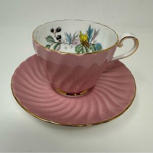 Aynsley Pink Tea Cup and Saucer Set Bone China Made in England Blackberries